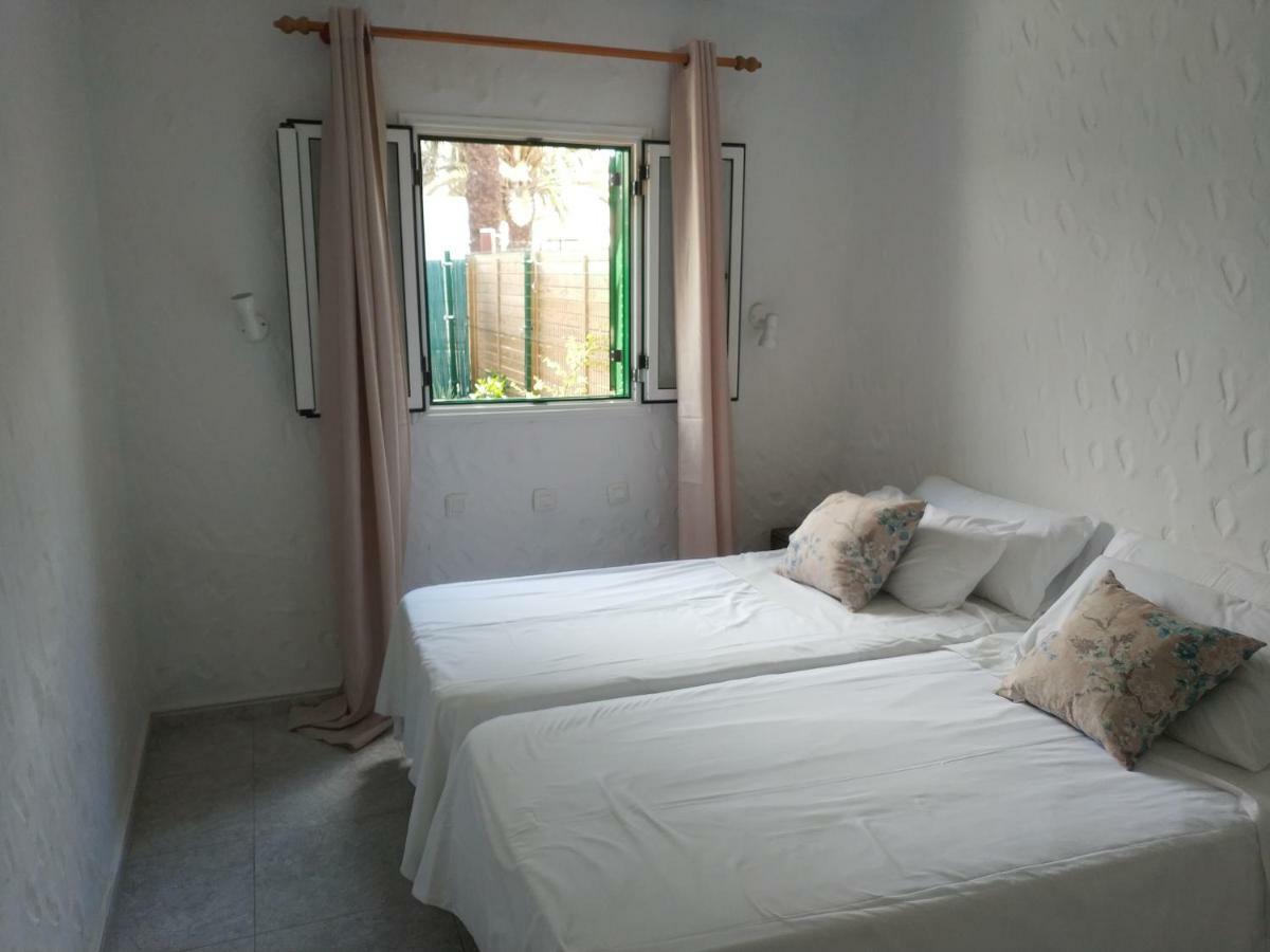 マスパロマス Bungalow With Private Garden Nex To Yumbo Centerヴィラ エクステリア 写真